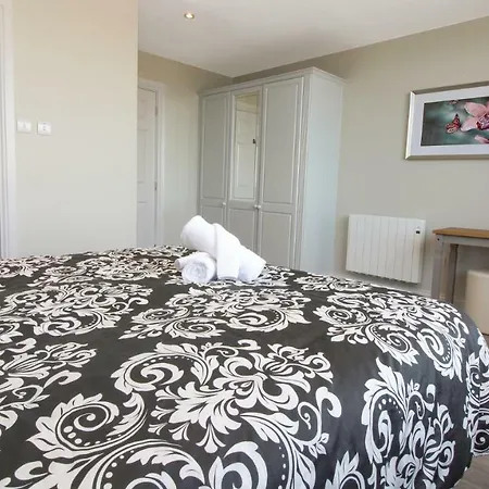 Executive Harbour Suites D Galway